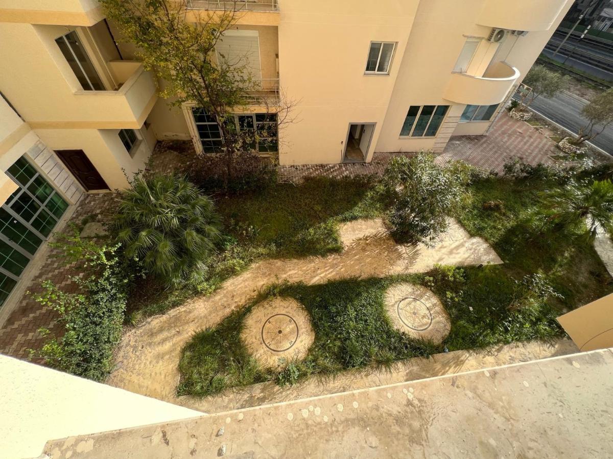 Mire Apartment Durrës Buitenkant foto