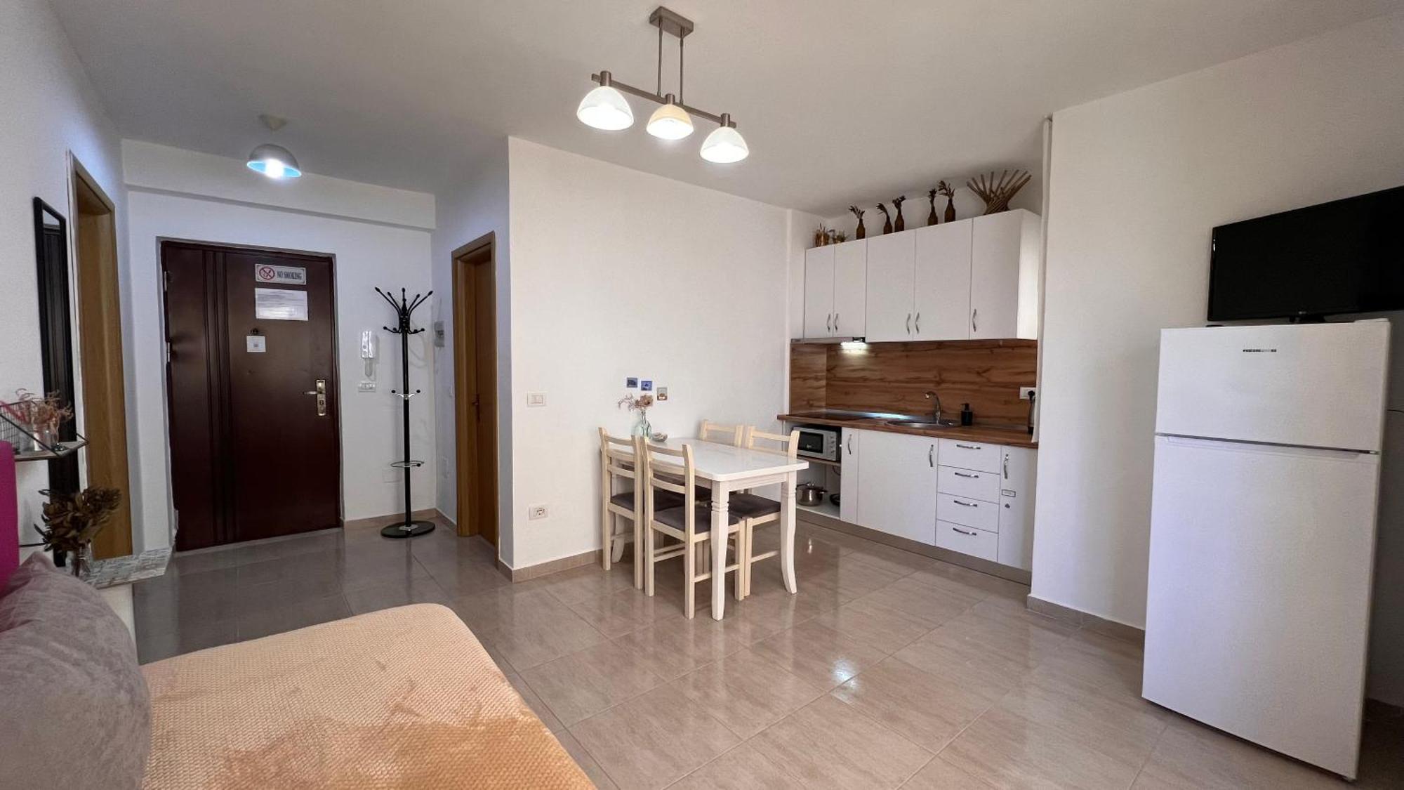 Mire Apartment Durrës Buitenkant foto