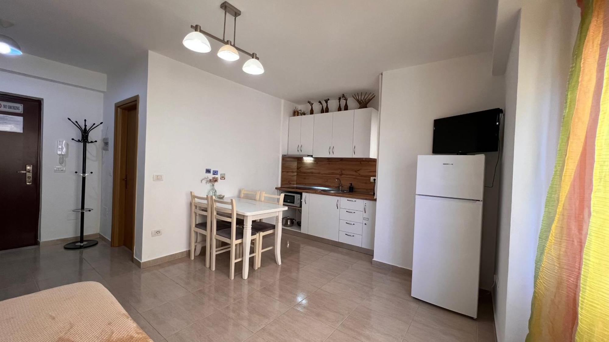Mire Apartment Durrës Buitenkant foto